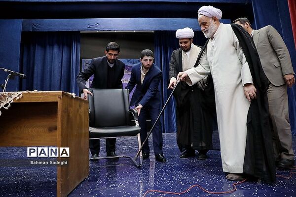 اجلاس استانی نماز ویژه ائمه جماعت مدارس شهر تهران