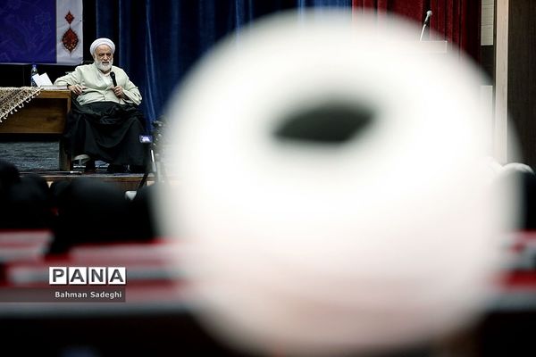 اجلاس استانی نماز ویژه ائمه جماعت مدارس شهر تهران