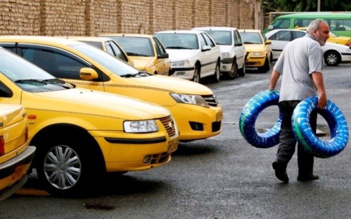 توزیع1600 حلقه لاستیک بین تاکسیرانان مهابادی