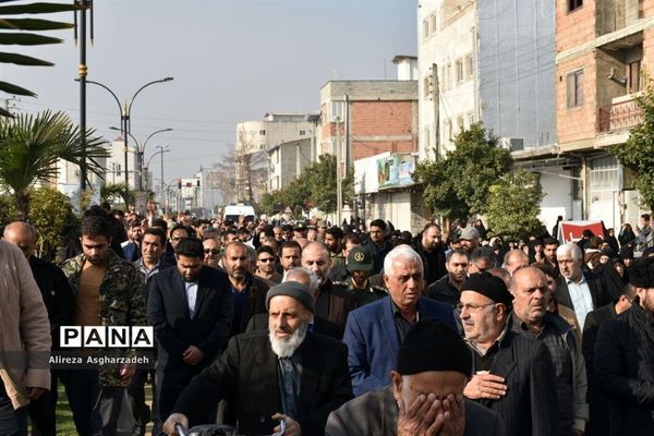 آیین تشییع پیکر شهید مدافع حرم علیرضا بریری در بابلسر