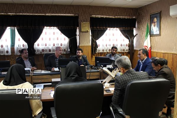 نخستین نشست شورای هماهنگی تشکل‌های دانش‌آموزی استان فارس