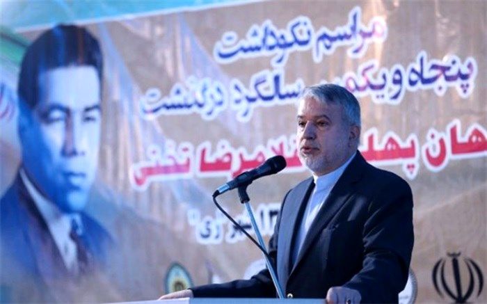 پنجاه و یکمین سالگرد درگذشت جهان پهلوان تختی در محل آرامگاه او برگزارشد