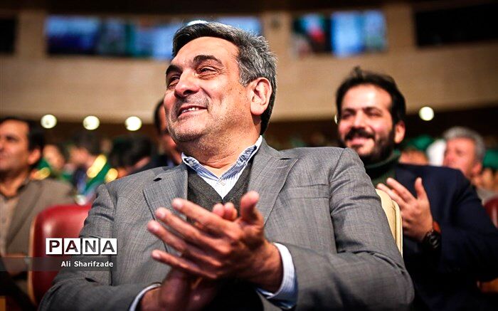 دعوت شهردار تهران از دانشجویان برای حضور در سه‌شنبه‌های بدون خودرو