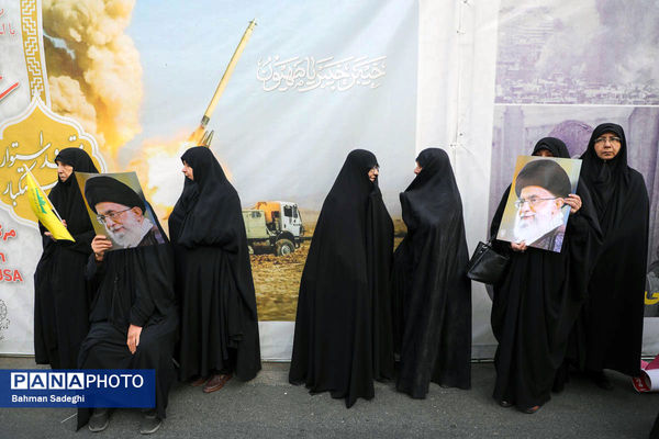 راهپیمایی گرامیداشت روز ۱۳ آبان - تهران