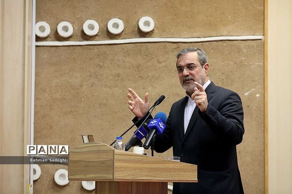 معارفه معاون حقوقی و امور مجلس و قائم مقام وزیر آموزش و پرورش