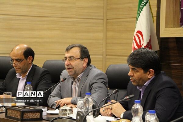 دویست و شصت و چهارمین جلسه شورای آموزش و پرورش با حضور معاون وزیر آموزش و پرورش و استاندار یزد