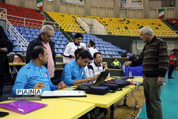 دیدار تیم‌های والیبال دورنای ارومیه و شهرداری گنبد