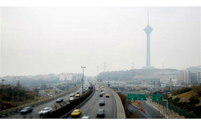 بیگدلی، نماینده مجلس: احتمالا علت بوی نامطبوع تهران هفته آینده در مجلس بررسی می‌شود
