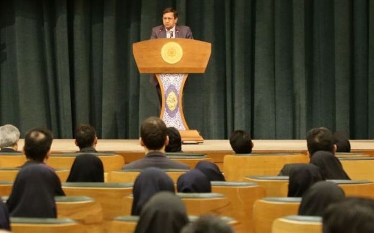 همتی: تامین نیاز ارزی کشور باید روان تر شود
