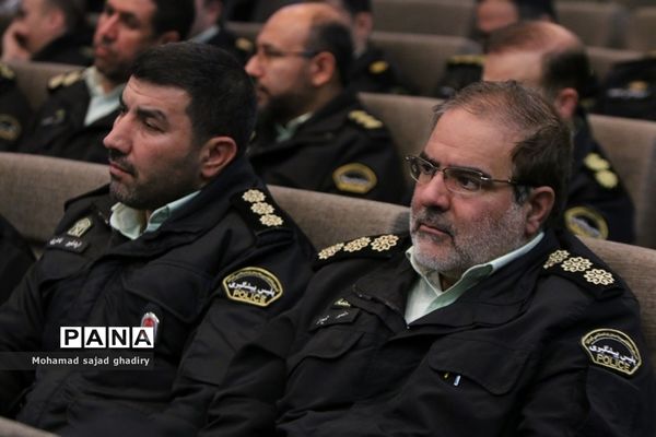 نخستین نشست مجمع خیرین امین در پلیس پایتخت