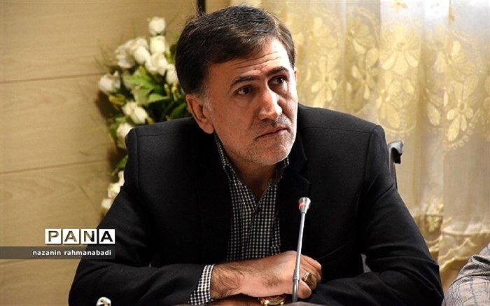 معاون پرورشی و فرهنگی :معلم کرمانشاهی مقام سوم جشنواره همیار مشاور کشور را کسب کرد