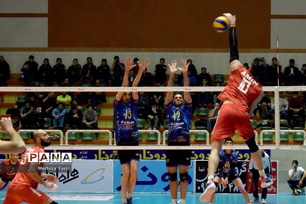 سرخ پوشان تبریزی با برد شهروند اراک یک قدم به پلی آف نزدیک تر شدند