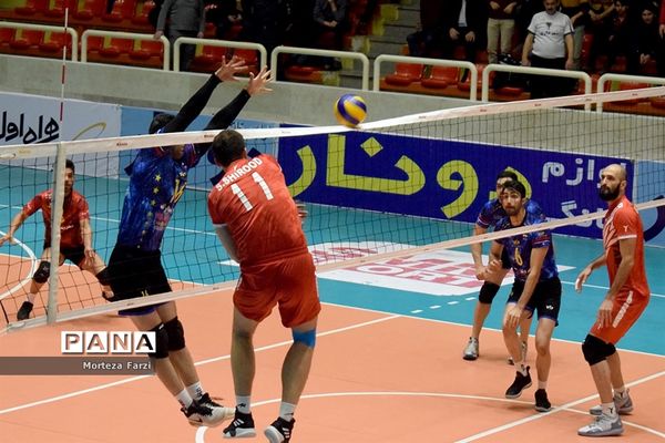 سرخ پوشان تبریزی با برد شهروند اراک یک قدم به پلی آف نزدیک تر شدند