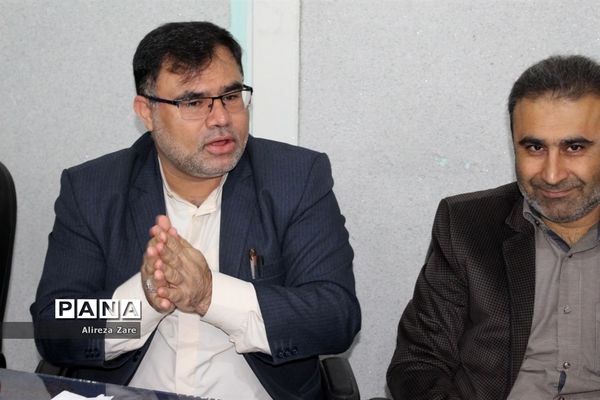 جلسه هم‌اندیشی حوزه معاونت پشتیبانی و سازمان دانش‌آموزی استان بوشهر