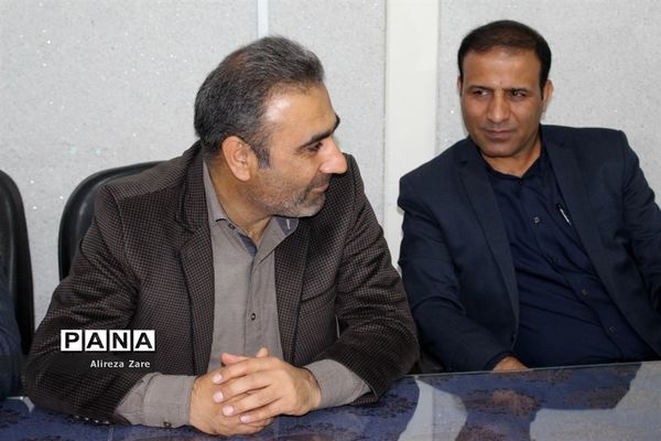 جلسه هم‌اندیشی حوزه معاونت پشتیبانی و سازمان دانش‌آموزی استان بوشهر