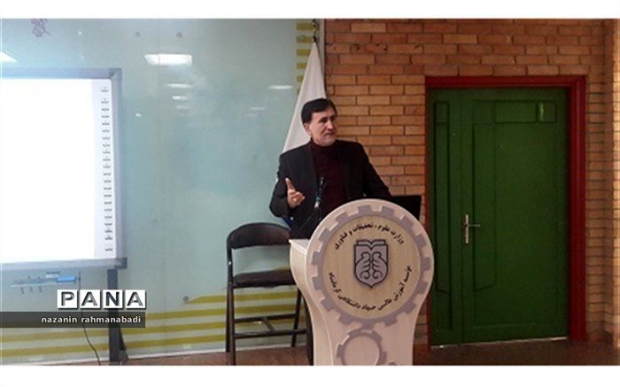 معاون پرورشی و فرهنگی:کارگاه توانمندسازی مشاوران مدارس برگزار شد