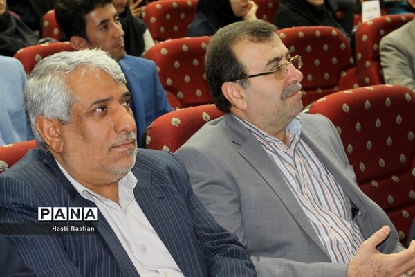 همایش تقدیر از برگزیدگان و فعالان چهارمین جشنواره نوجوان خوارزمی استان بوشهر -1