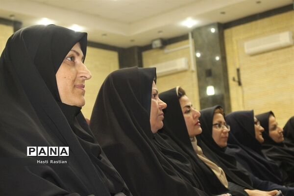 همایش تقدیر از برگزیدگان و فعالان چهارمین جشنواره نوجوان خوارزمی استان بوشهر -1