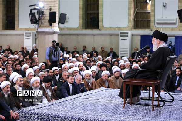 دیدار مردم قم با رهبر انقلاب اسلامی