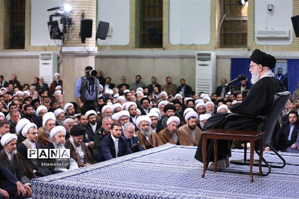 دیدار مردم قم با رهبر انقلاب اسلامی