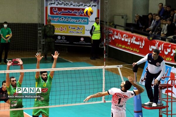 دیدار تیم‌های والیبال شهرداری ارومیه و کاله آمل