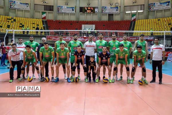 دیدار تیم‌های والیبال شهرداری ارومیه و کاله آمل