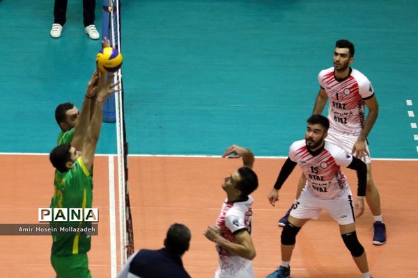 دیدار تیم‌های والیبال شهرداری ارومیه و کاله آمل