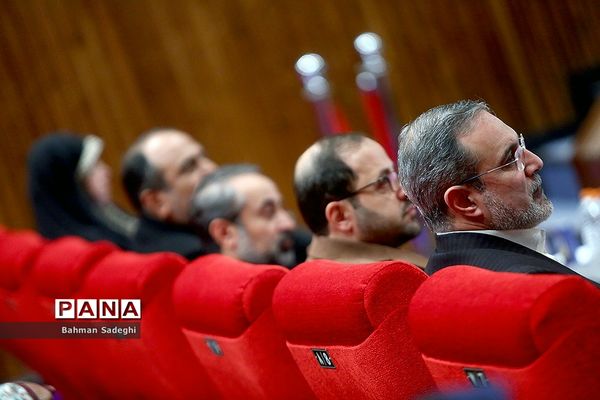 اکران فیلم ضربه فنی با حضور وزیر آموزش و پرورش و مدیران ستادی