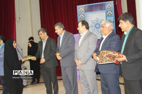 همایش تقدیر از برگزیدگان و فعالان چهارمین جشنواره نوجوان خوارزمی استان بوشهر-2