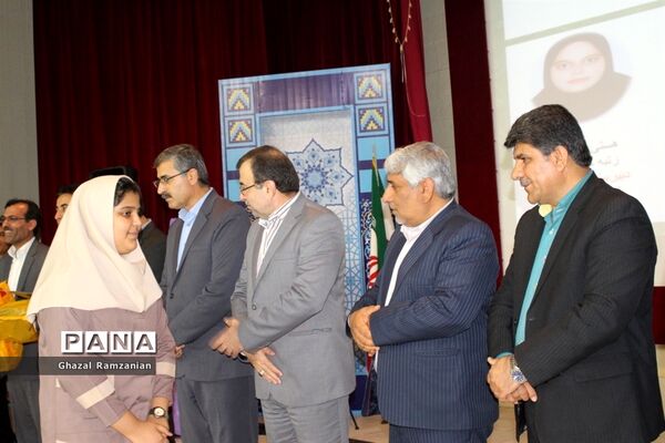 همایش تقدیر از برگزیدگان و فعالان چهارمین جشنواره نوجوان خوارزمی استان بوشهر-2