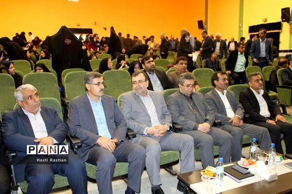 گردهمایی کارشناسان و مدیران مدارس متوسطه نظری استان بوشهر