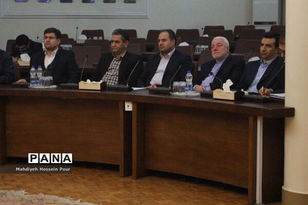 هشتمین جلسه شورای آموزش و پرورش استان با حضور استاندار آذربایجان شرقی