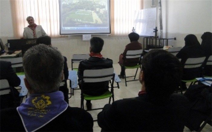 مدیر آموزش و پرورش پیربکران:دانش آموزان را خوب بشناسید و امور را به آنان واگذار کنید