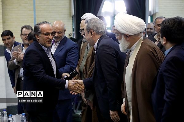 آیین تکریم و معارفه رئیس سازمان پژوهش و برنامه‌ریزی وزارت آموزش و پرورش