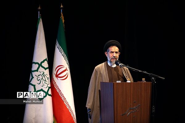 جشن پایش سلامت 17000 کارگر خدمات شهری و آغاز چکاپ سلامت کارمندان شهرداری