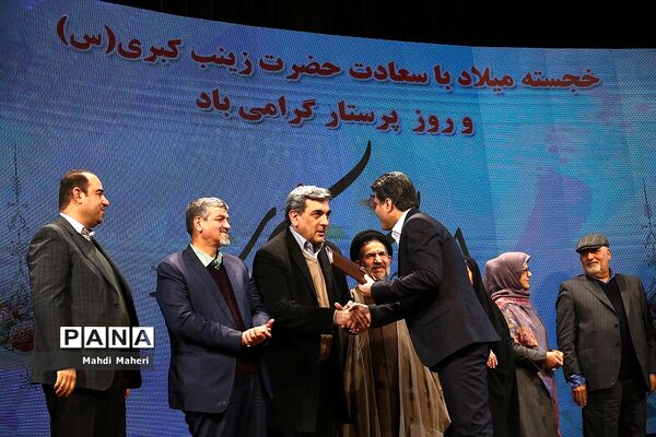 جشن پایش سلامت 17000 کارگر خدمات شهری و آغاز چکاپ سلامت کارمندان شهرداری