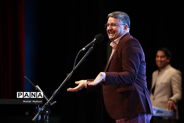 جشن پایش سلامت 17000 کارگر خدمات شهری و آغاز چکاپ سلامت کارمندان شهرداری