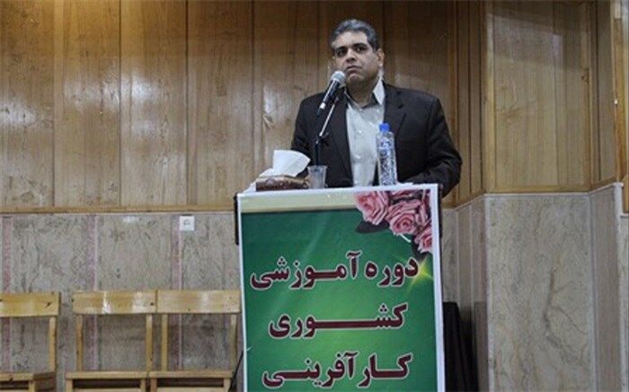 اجرای طرح آموزش همراه با تولید در سراسر مدارس کشور