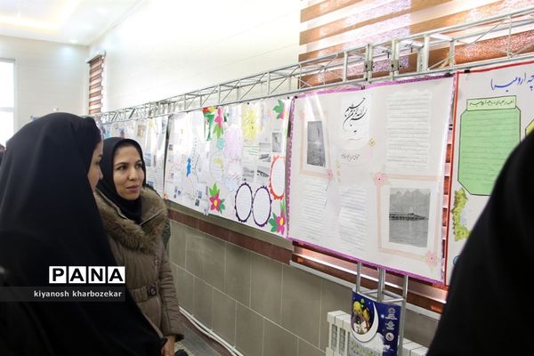 افتتاح نمایشگاه آثار منتخب  دانش‌آموزان آذربایجان‌غربی با محوریت احیای دریاچه ارومیه