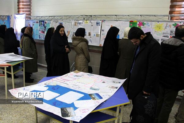 افتتاح نمایشگاه آثار منتخب  دانش‌آموزان آذربایجان‌غربی با محوریت احیای دریاچه ارومیه