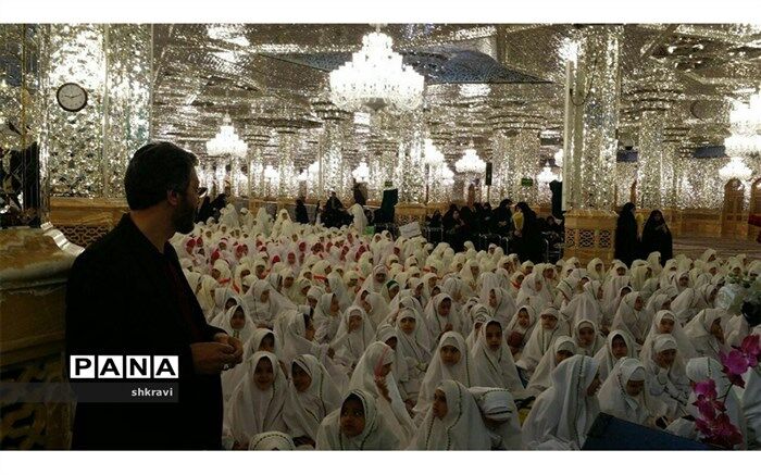 جشن تکلیف دختران سوم  ابتدایی  در طرقبه شاندیز برگزار شد