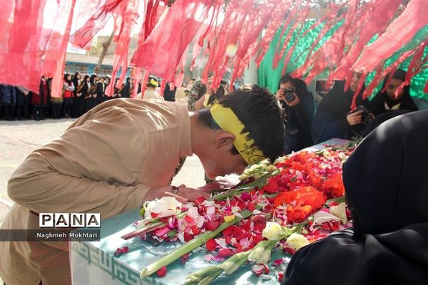 تشییع پیکر مطهر شهید گمنام در مدارس شهرری