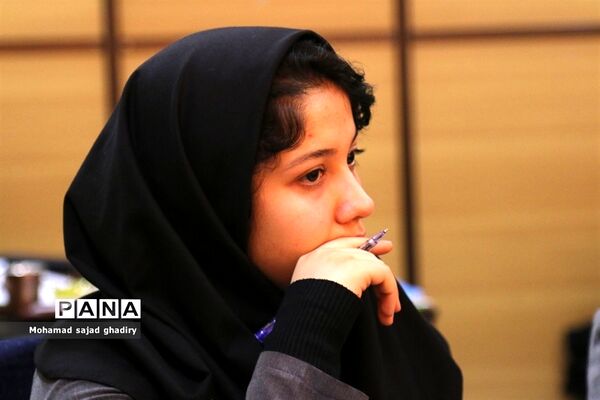 نشست اعضای مجلس دانش آموزی پایتخت