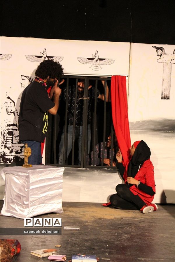 اجرای نمایش «رود گونه»