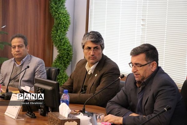 نشست نمایندگان مجلس دانش‌آموزی و منتخبان شورای دانش‌آموزی