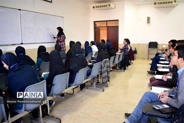 برگزاری کارسوق ویتامین B (مسابقه گروهی زیست شناسی) ویژه مدارس سمپاد