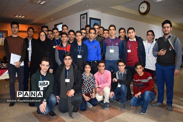 برگزاری کارسوق ویتامین B (مسابقه گروهی زیست شناسی) ویژه مدارس سمپاد