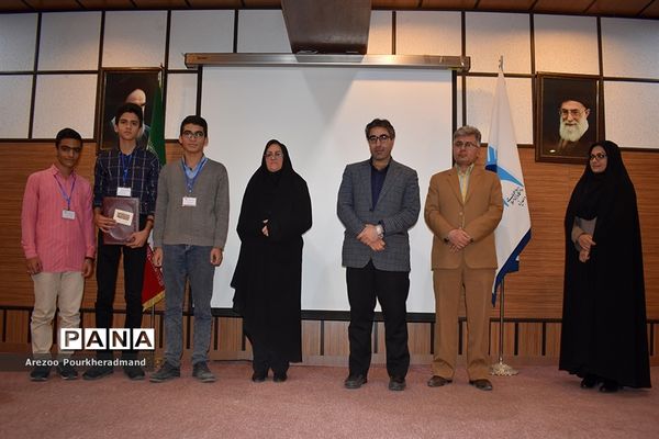 برگزاری کارسوق ویتامین B (مسابقه گروهی زیست شناسی) ویژه مدارس سمپاد