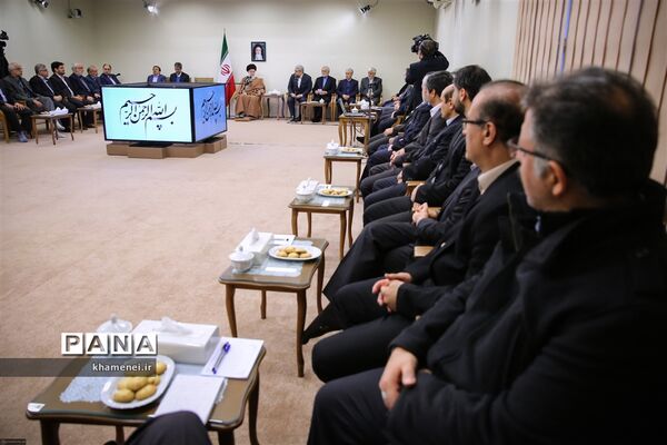 دیدار جمعی از مسئولان و محققان پژوهشکده علوم شناختی با رهبر معظم انقلاب