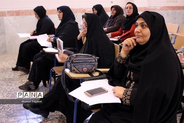 طرح آموزش نظارت جامع  محور 2 و 3 مدیران آموزش و پرورش شهرستان بوشهر